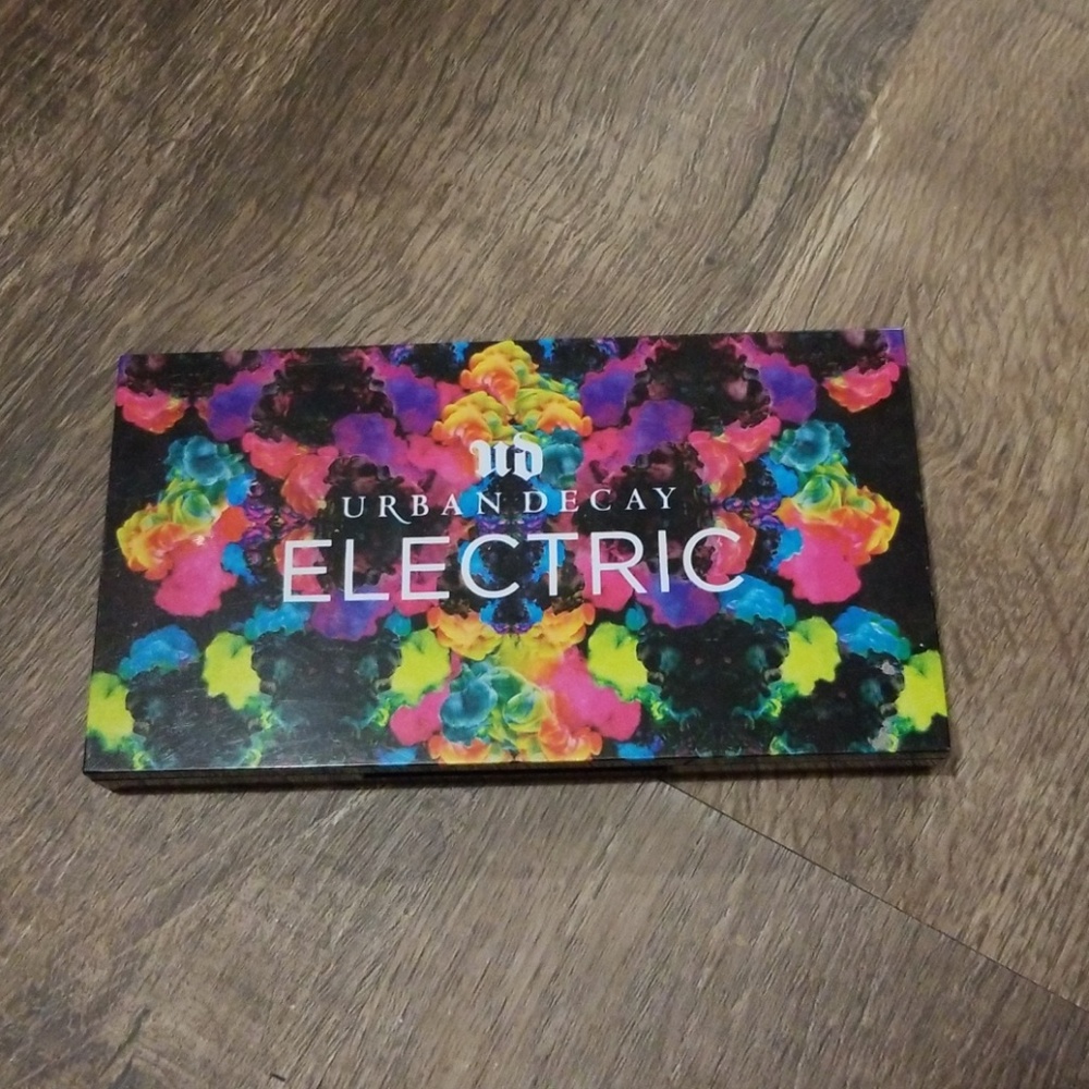 Urban Decay Electric Palette